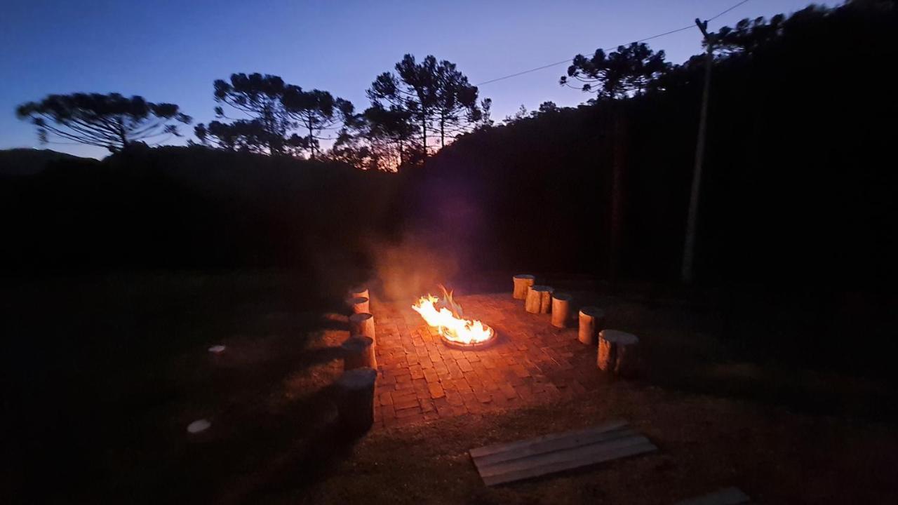 Casa De Campo Quinta Do Vale - Familia ウルビシ エクステリア 写真